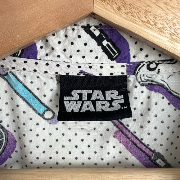 Star Wars White & Purple Stormtrooper 90’s Inspired Pattern Short - Picture 5 of 6